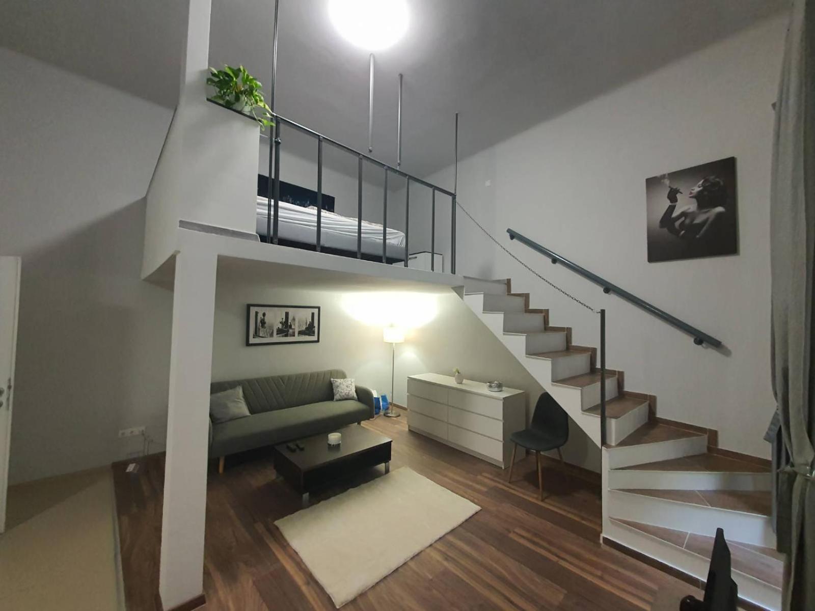 Cute Downtown Apartment Budapest Exterior photo